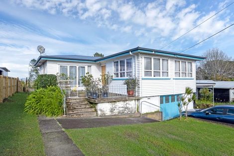 Photo of property in 60 Chorley Avenue, Massey, Auckland, 0614