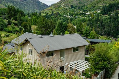 Photo of property in 7 Haines Way, Arthurs Point, Queenstown, 9371
