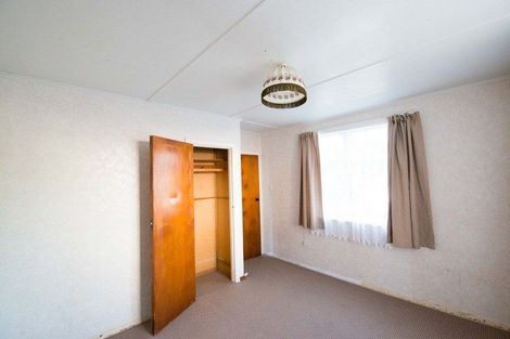 Photo of property in 236 Waddington Drive, Naenae, Lower Hutt, 5011