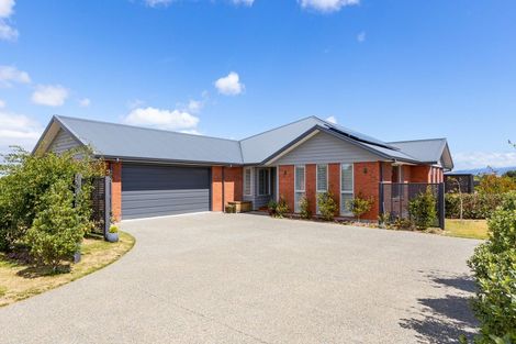 Photo of property in 8 Coralie Place, Lansdowne, Masterton, 5810