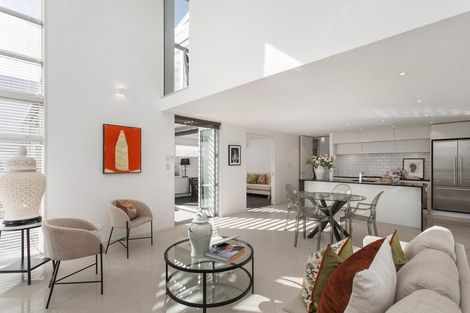 Photo of property in 3 Church Lane, Merivale, Christchurch, 8014