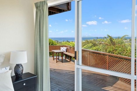 Photo of property in 3 Elizabeth Place, Mairangi Bay, Auckland, 0630