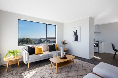 Photo of property in 17 Coventry Close, Ascot Park, Porirua, 5024