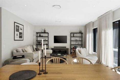 Photo of property in 28 Orchard Road, Greytown, 5712