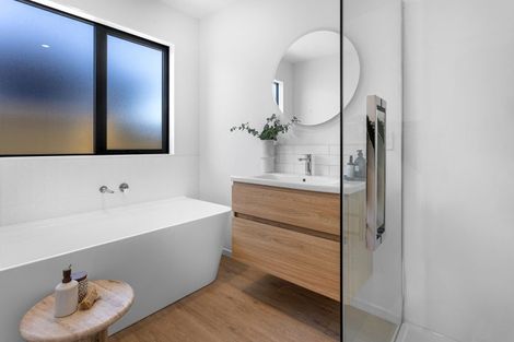 Photo of property in 10 Longfields Road, Brightwater, 7022