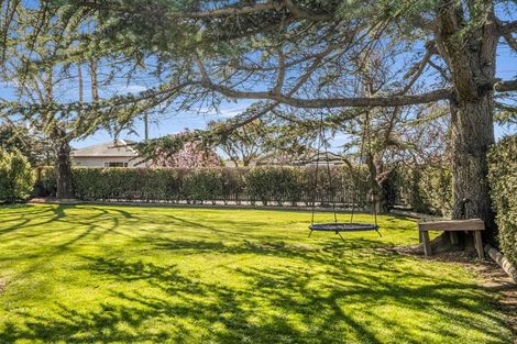 Photo of property in 121 Selwyn Street, Somerfield, Christchurch, 8024