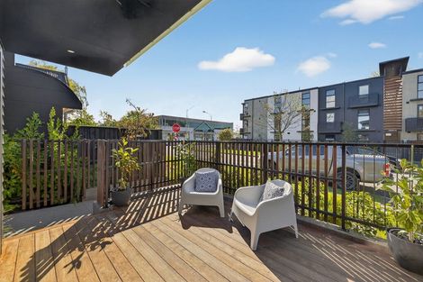 Photo of property in 212 Peterborough Street, Christchurch Central, Christchurch, 8013