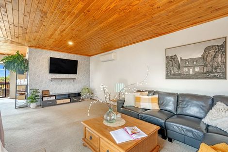 Photo of property in 49 George Point Road, Onerahi, Whangarei, 0110