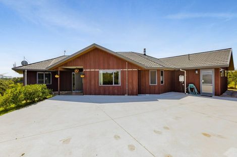 Photo of property in 790 Otaraoa Road, Tikorangi, Waitara, 4383