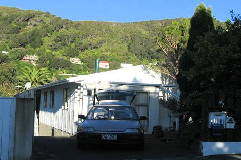Photo of property in 1/47 Pukatea Street, Eastbourne, Lower Hutt, 5013