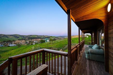 Photo of property in 17e Nelson Street, Helensville, 0800