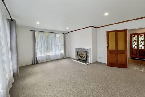 Photo of property in 126 Castor Crescent, Cannons Creek, Porirua, 5024