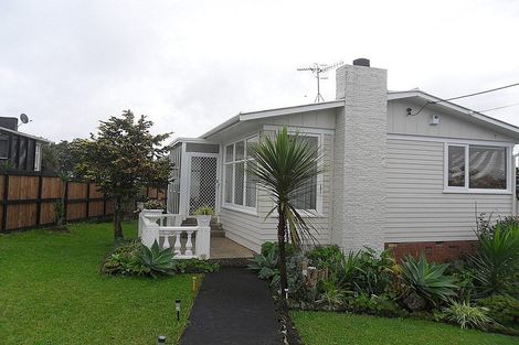 Photo of property in 4 Beverly Place, New Lynn, Auckland, 0600