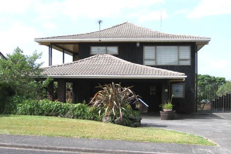 Photo of property in 38 Pakira Avenue, Glendene, Auckland, 0602