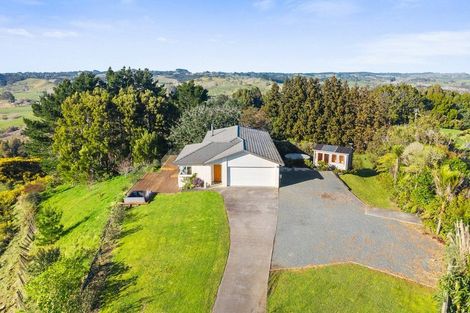 Photo of property in 233 Whitehills Road, Waitoki, Silverdale, 0994