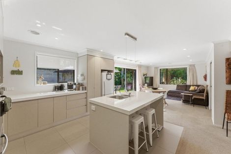 Photo of property in 7a Pipitea Place, Whalers Gate, New Plymouth, 4310