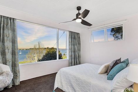 Photo of property in 39 Harbour View Road, Omokoroa, 3114