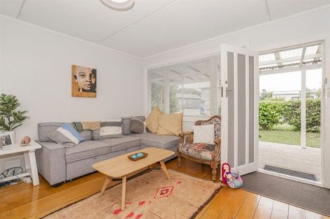 Photo of property in 4 Riverview Road, Cooks Beach, Whitianga, 3591