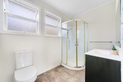 Photo of property in 6 Valencia Place, Manurewa, Auckland, 2102