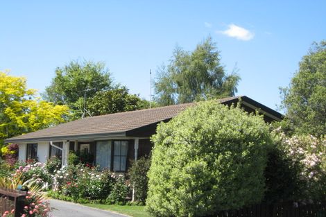 Photo of property in 46 Dunbarton Street, Redwood, Christchurch, 8051