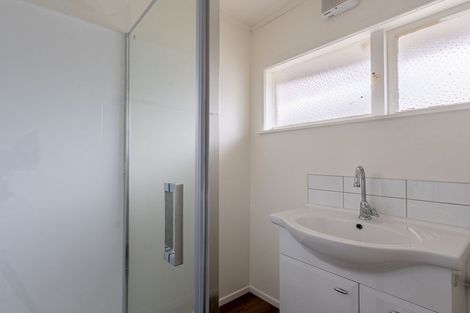 Photo of property in 15 Brazier Grove, Paraparaumu, 5032