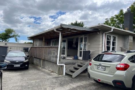 Photo of property in 1 Shifnal Drive, Randwick Park, Auckland, 2105