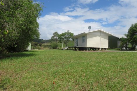 Photo of property in 24 Paradise Road, Coopers Beach, 0420