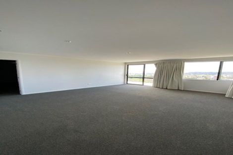 Photo of property in 80 Waldorf Crescent, Orewa, 0931