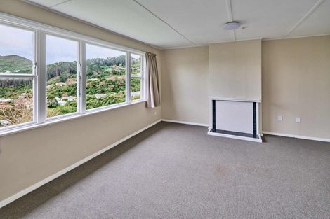 Photo of property in 42 Victory Avenue, Karori, Wellington, 6012