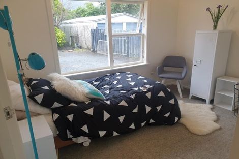 Photo of property in 15 Brazier Grove, Paraparaumu, 5032