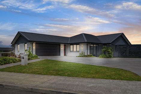 Photo of property in 98 Wairau Drive, Tikipunga, Whangarei, 0112