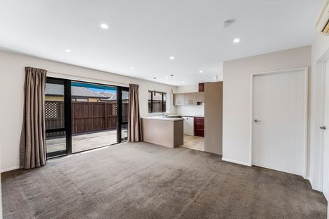 Photo of property in 24b Sawyers Arms Road, Northcote, Christchurch, 8052