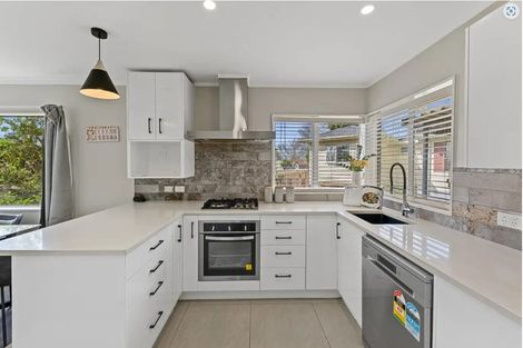 Photo of property in 21 Oreti Place, Clover Park, Auckland, 2019