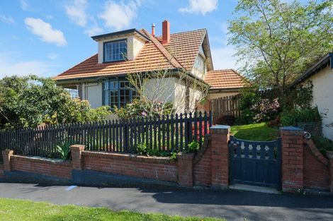 Photo of property in 7 Grandview Crescent, Opoho, Dunedin, 9010