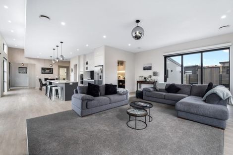 Photo of property in 8 Meyer Street, Alexandra, 9320