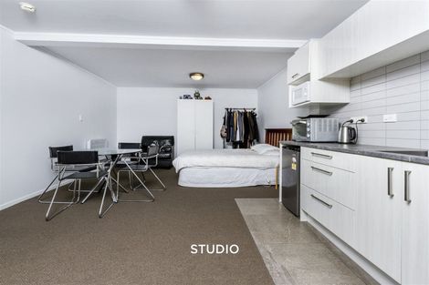 Photo of property in 2/64 Seaview Road, Castor Bay, Auckland, 0620