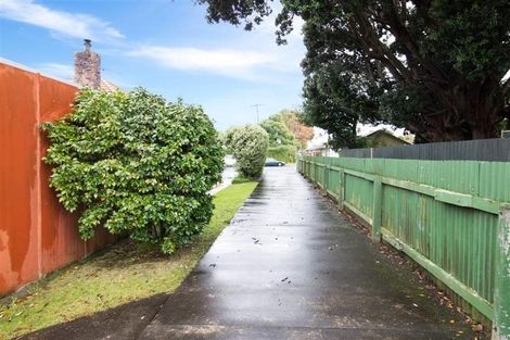 Photo of property in 1/42 Wallace Road, Papatoetoe, Auckland, 2025