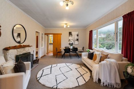 Photo of property in 23 Frederick Street, Tawa, Wellington, 5028