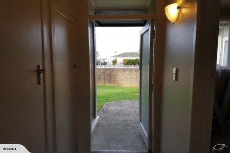 Photo of property in 10b Howard Road, Taradale, Napier, 4112