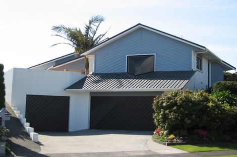 Photo of property in 7 Ash Place, Whalers Gate, New Plymouth, 4310