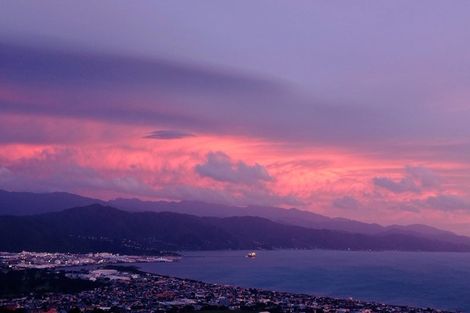 Photo of property in 282 Maungaraki Road, Maungaraki, Lower Hutt, 5010