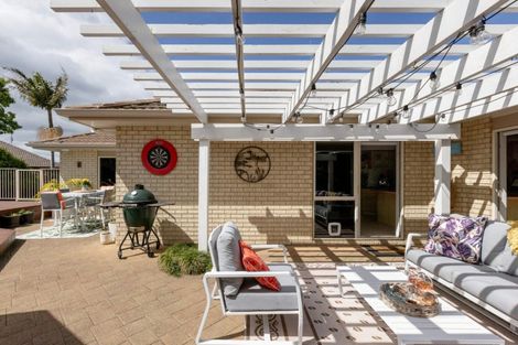 Photo of property in 587 Grenada Street, Papamoa Beach, Papamoa, 3118