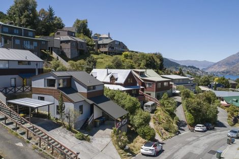 Photo of property in 9a Dart Place, Fernhill, Queenstown, 9300