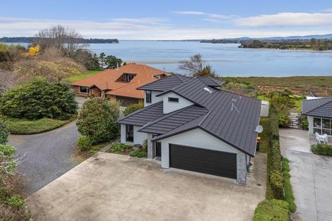 Photo of property in 37 Bert Wall Drive, Omokoroa, 3114