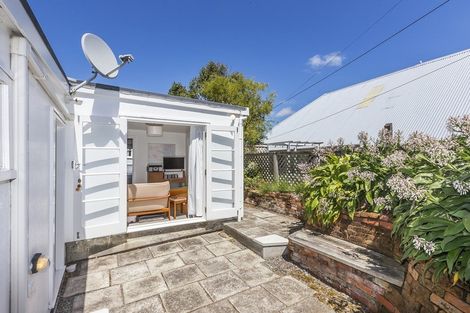 Photo of property in 5 Stafford Street, Mount Victoria, Wellington, 6011