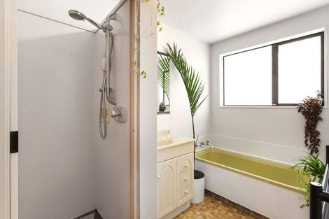 Photo of property in 2/42 Briarmont Street, Avondale, Christchurch, 8061