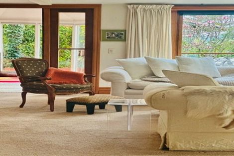 Photo of property in 15 Whiorau Grove, Lowry Bay, Lower Hutt, 5013