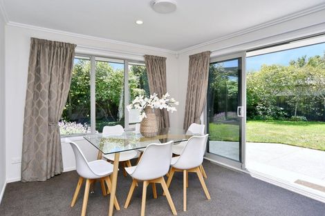 Photo of property in 4 Hurst Place, Parklands, Christchurch, 8083