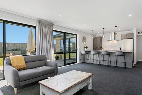 Photo of property in 15 Wai Terrace, Wharewaka, Taupo, 3330