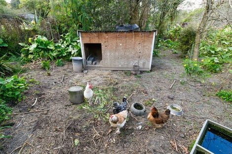 Photo of property in 21 Moonshine Valley Road, Aokautere, Palmerston North, 4471